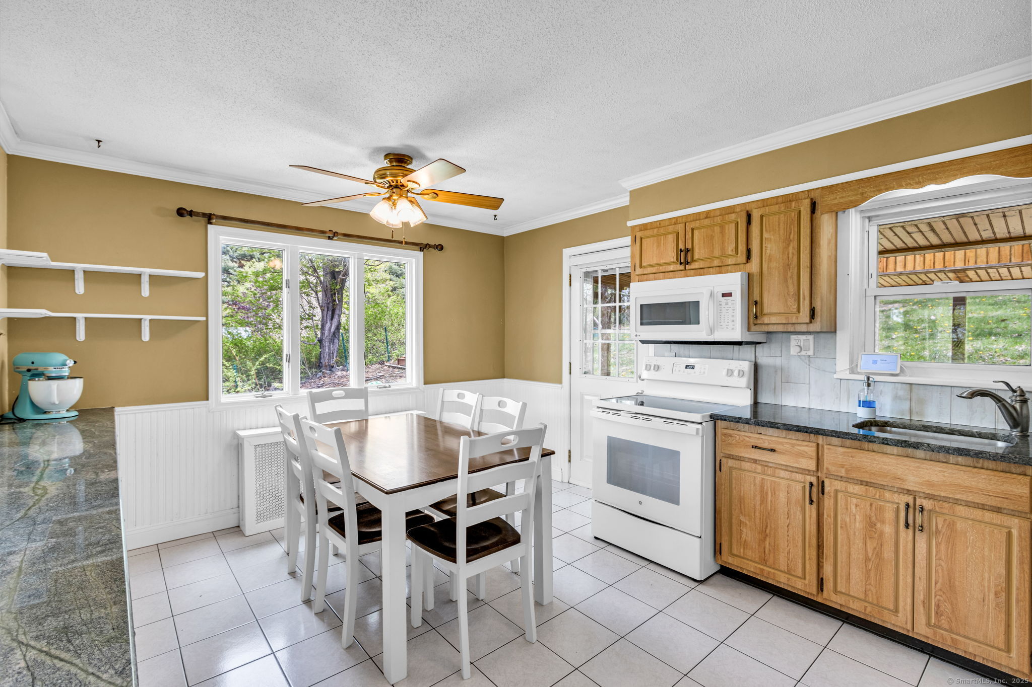 9 Schermerhorn Drive, New Fairfield, Connecticut image 4
