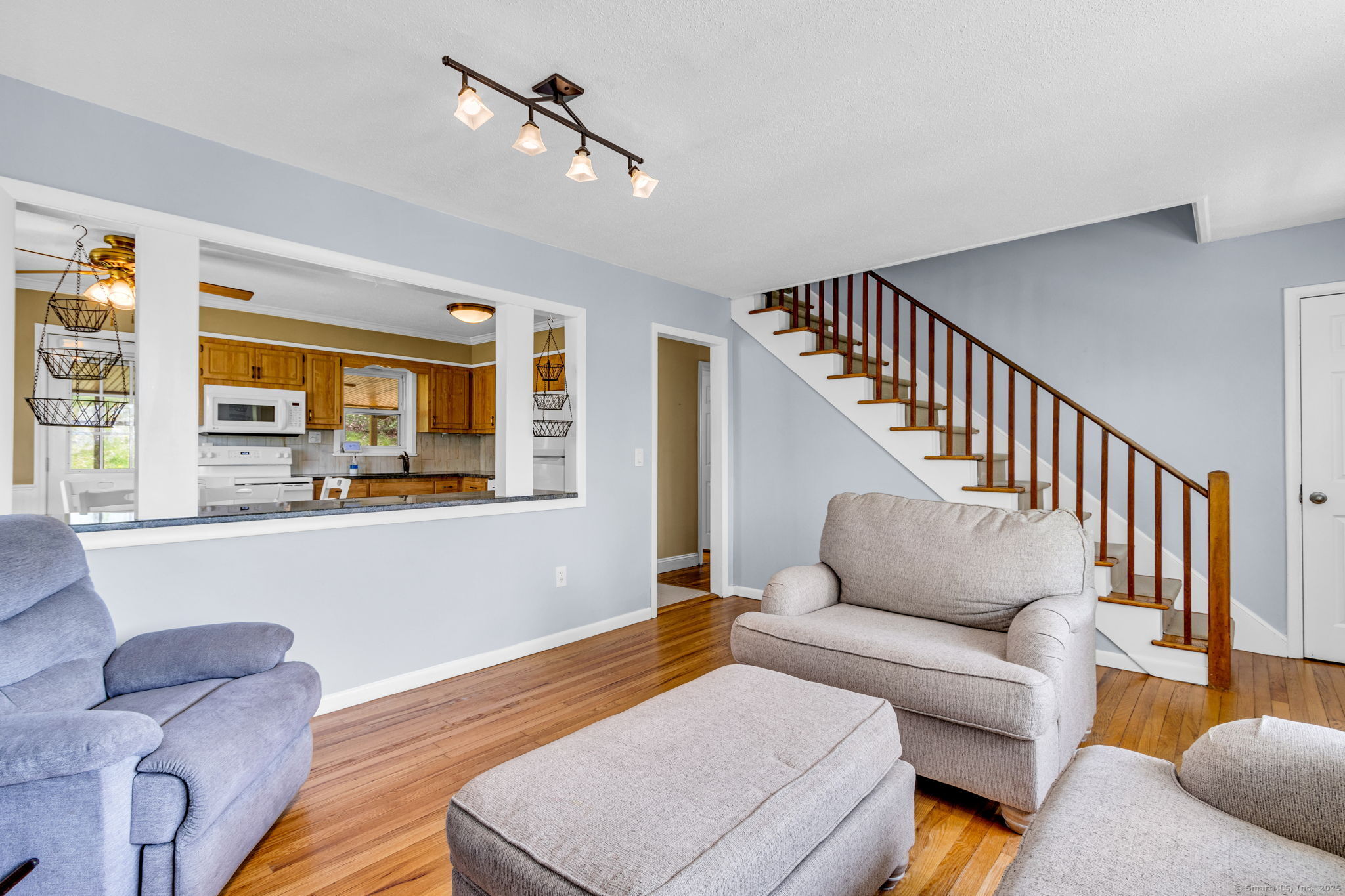 9 Schermerhorn Drive, New Fairfield, Connecticut image 3