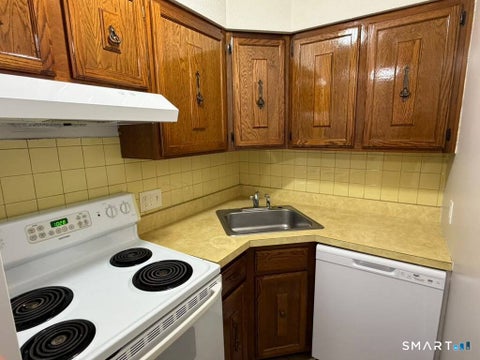 Tiny photo for 201 Bretton Street #C1, Bridgeport, CT 06606 (MLS # 24212114)