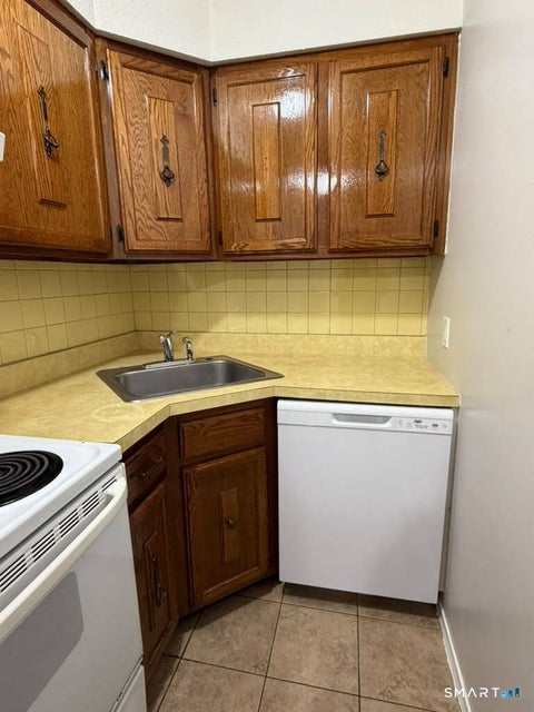 Tiny photo for 201 Bretton Street #C1, Bridgeport, CT 06606 (MLS # 24212114)