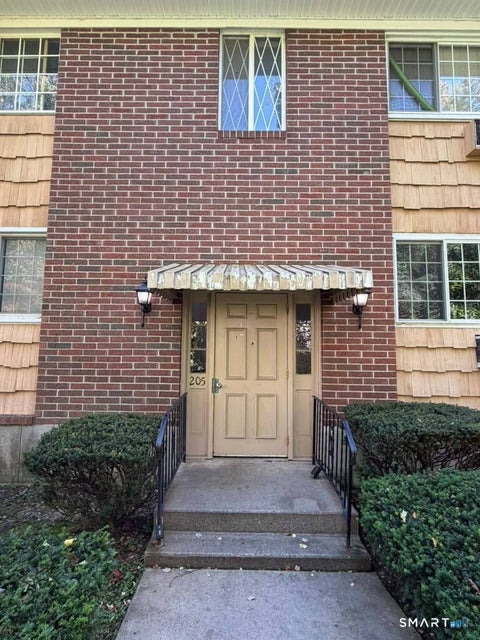 Tiny photo for 201 Bretton Street #C1, Bridgeport, CT 06606 (MLS # 24212114)