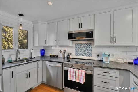 Tiny photo for 1001 Old Colony Road #APT 4-1, Meriden, CT 06451 (MLS # 24144366)