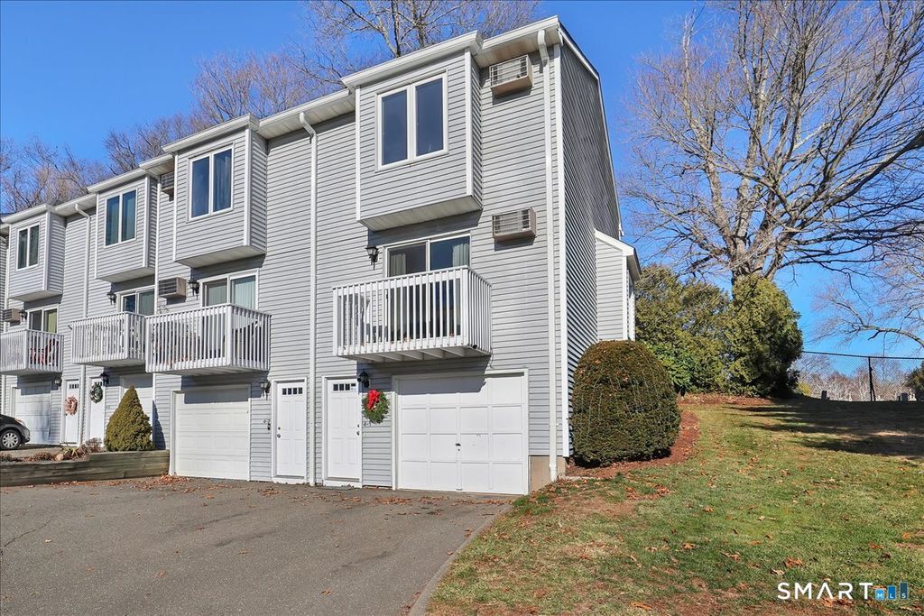 Photo of 1001 Old Colony Road #APT 4-1, Meriden, CT 06451 (MLS # 24144366)