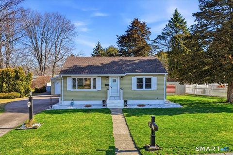 Tiny photo for 3 Cedar Street, Waterford, CT 06385 (MLS # 24165028)