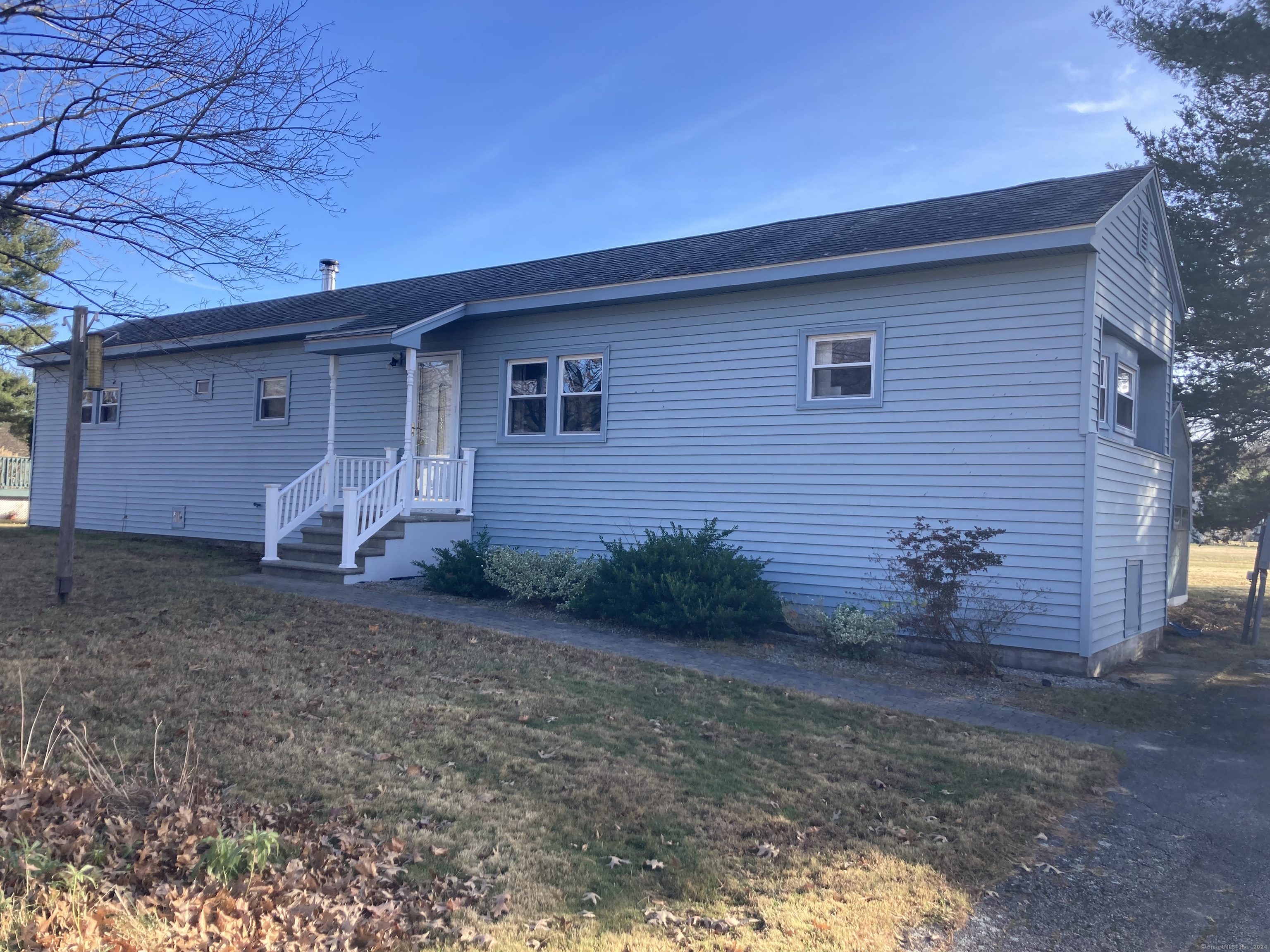 Property for Sale at 46 Highland Drive, Thompson, Connecticut - Bedrooms: 2 
Bathrooms: 2 
Rooms: 4  - $92,000