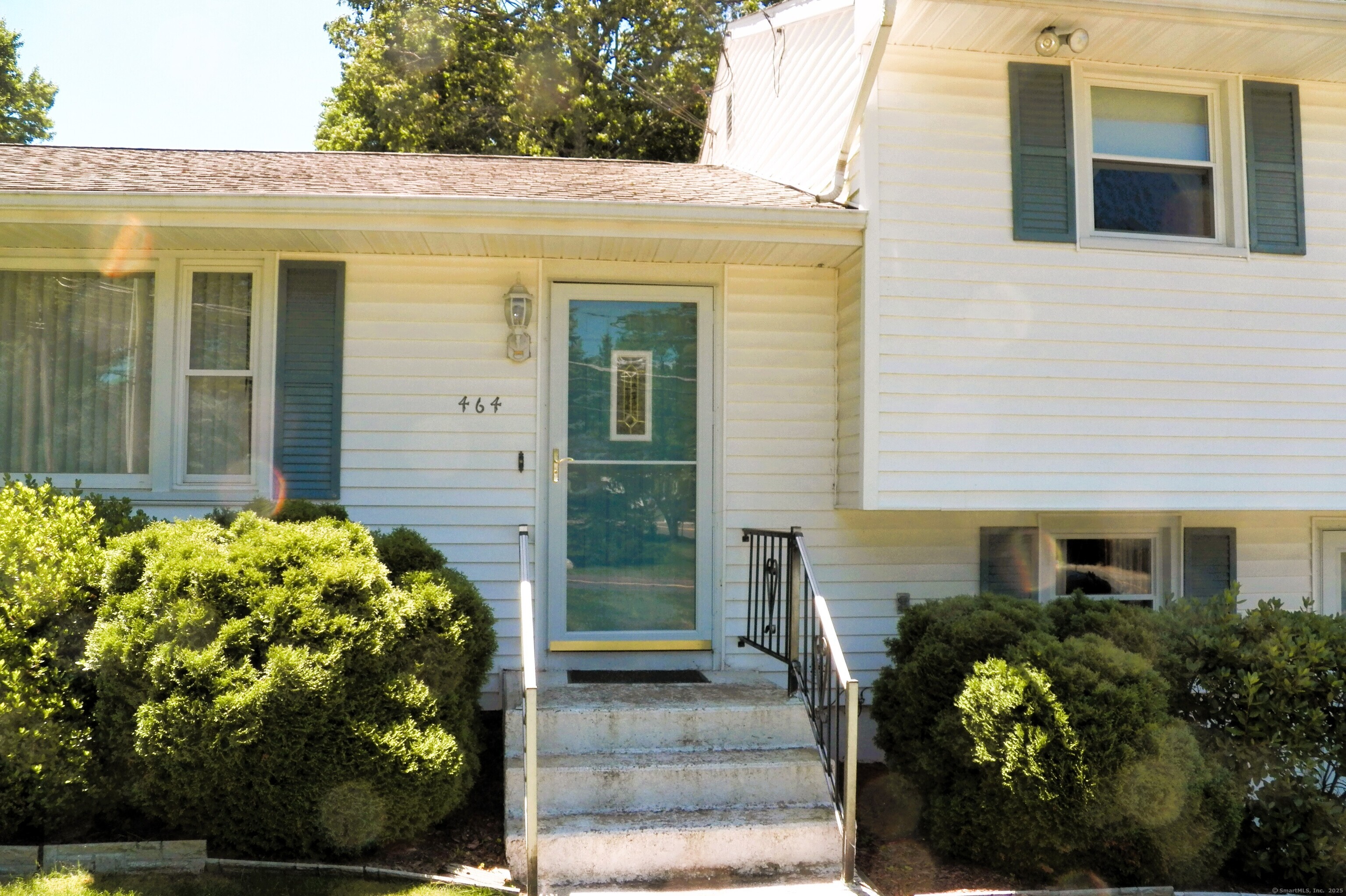 464 French Street