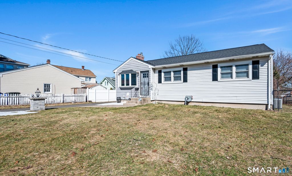 Photo of 192 Wolcott Hill Road, Wethersfield, CT 06109 (MLS # 24156350)