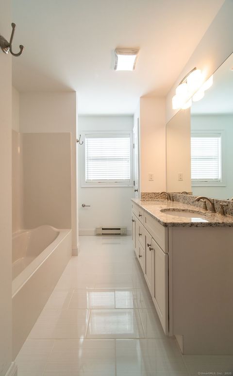 Tiny photo for 10 Fort Hill Road #3B, Groton, CT 06340 (MLS # 24151079)