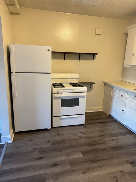 Tiny photo for 666 Main Street #C1, Middletown, CT 06457 (MLS # 24132370)