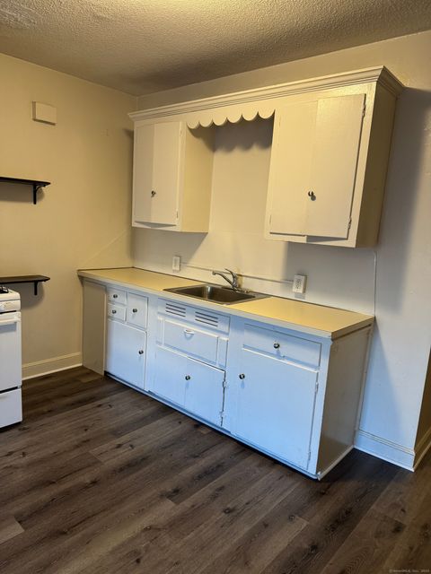 Tiny photo for 666 Main Street #C1, Middletown, CT 06457 (MLS # 24132370)