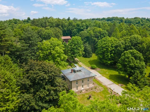 Photo of 1917 Main Street N, Woodbury, CT 06798 (MLS # 24183601)
