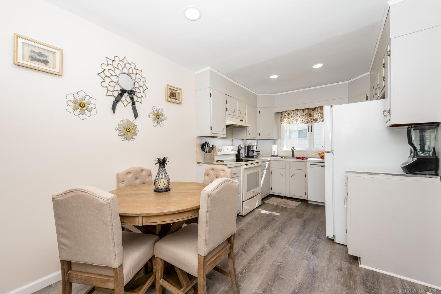 60 Sherry Lane, New Milford, Connecticut image 6