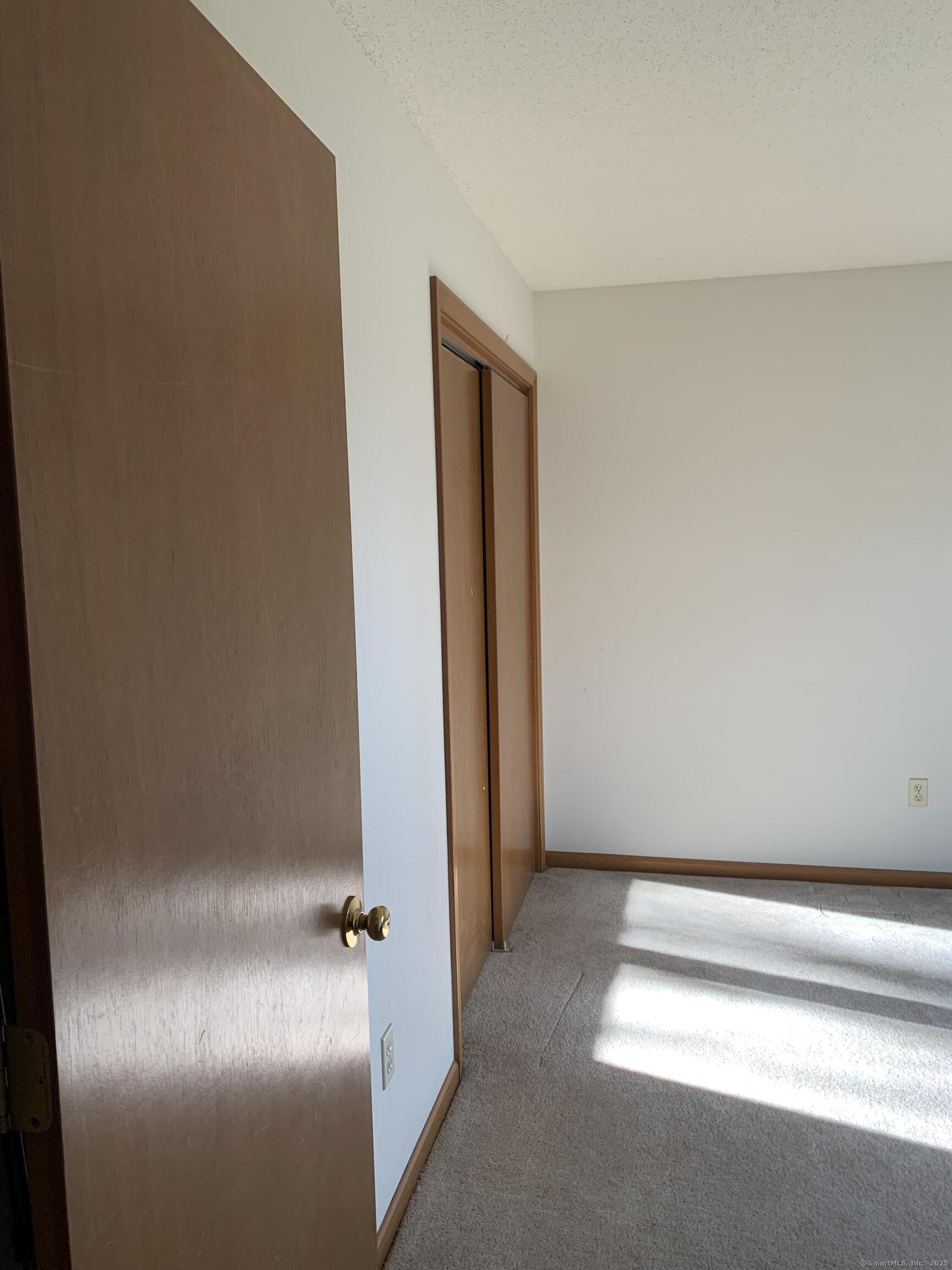 58 Amanda Circle, Windsor, Connecticut image 24