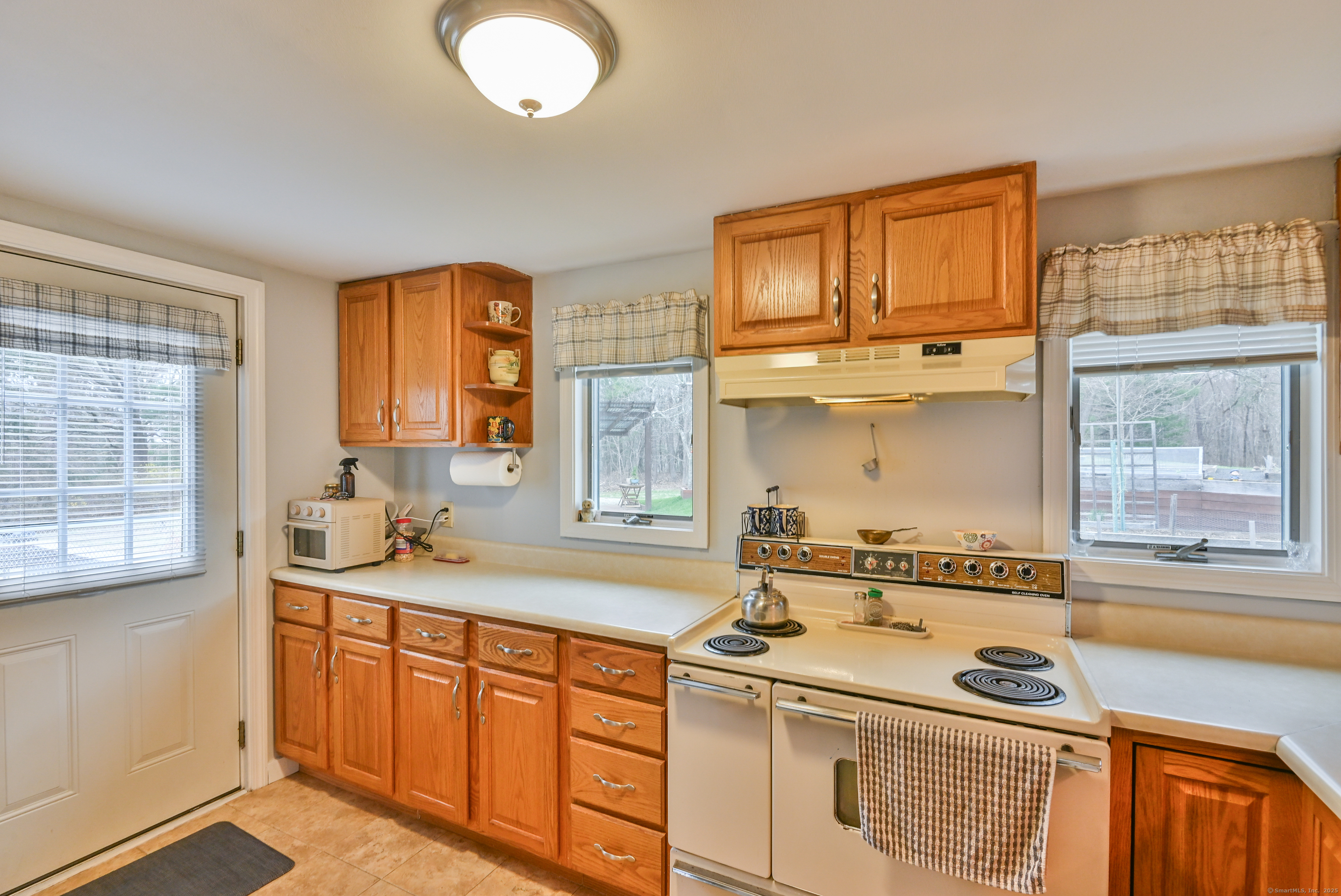 618 Old Post Road, Tolland, Connecticut image 24