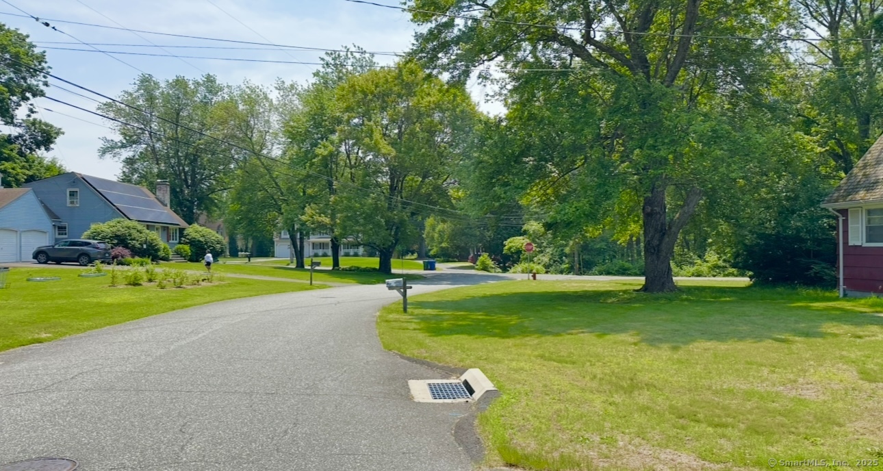 2 Wyndemere Road