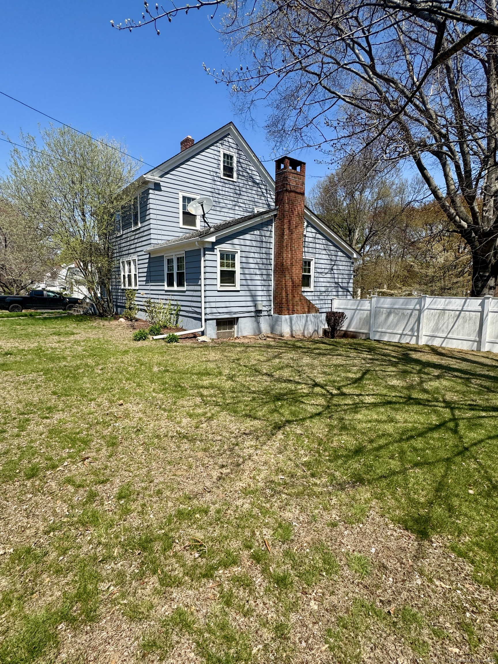 572 Forbes Street, East Hartford, Connecticut image 3