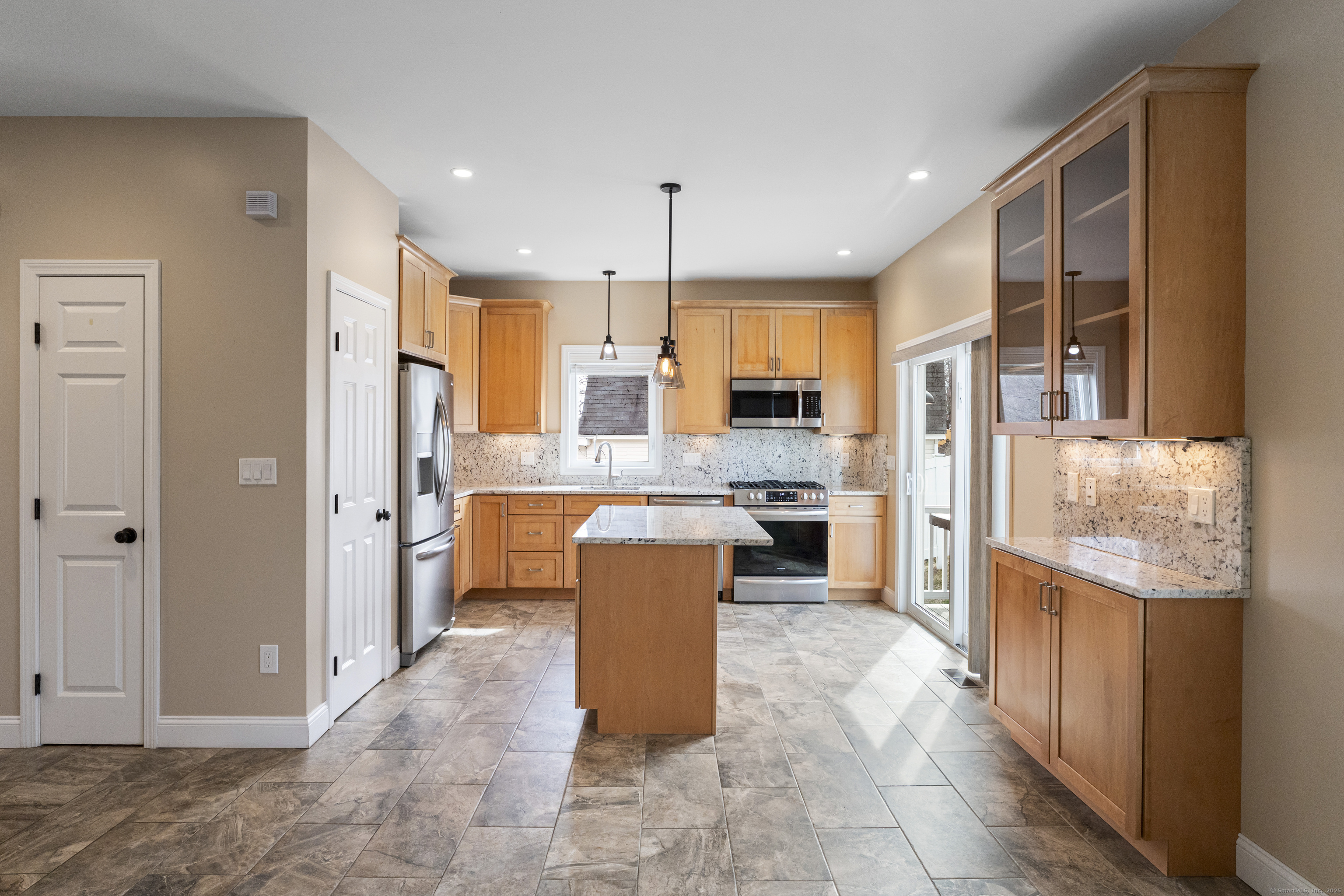 300 Laurel Street, East Haven, Connecticut image 11
