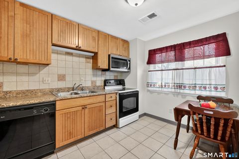 Tiny photo for E6 Bradley Circle #6, Enfield, CT 06082 (MLS # 24144822)