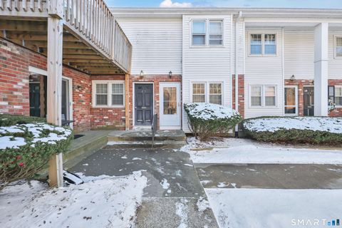 Tiny photo for E6 Bradley Circle #6, Enfield, CT 06082 (MLS # 24144822)