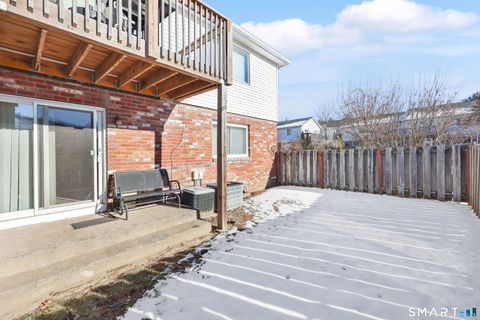 Tiny photo for E6 Bradley Circle #6, Enfield, CT 06082 (MLS # 24144822)