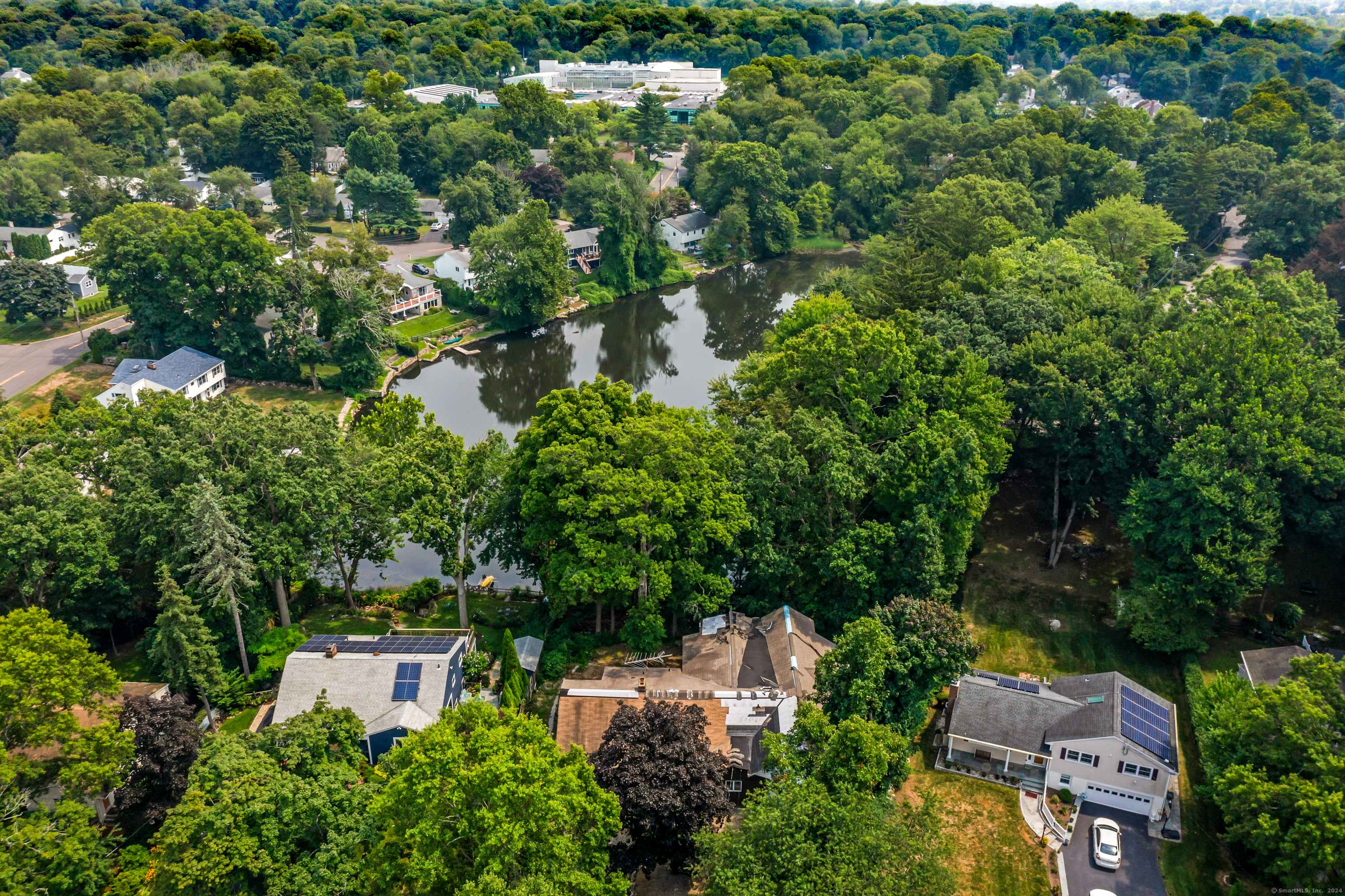 View Stamford, CT 06905 property