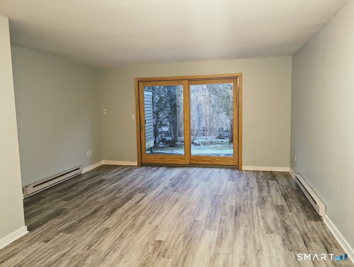 21 Riveredge Drive 21