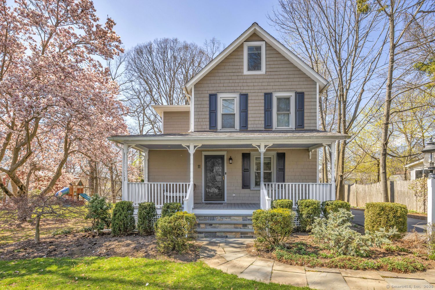 Property for Sale at Greenwood Avenue, Darien, Connecticut - Bedrooms: 4 
Bathrooms: 3 
Rooms: 9  - $1,095,000