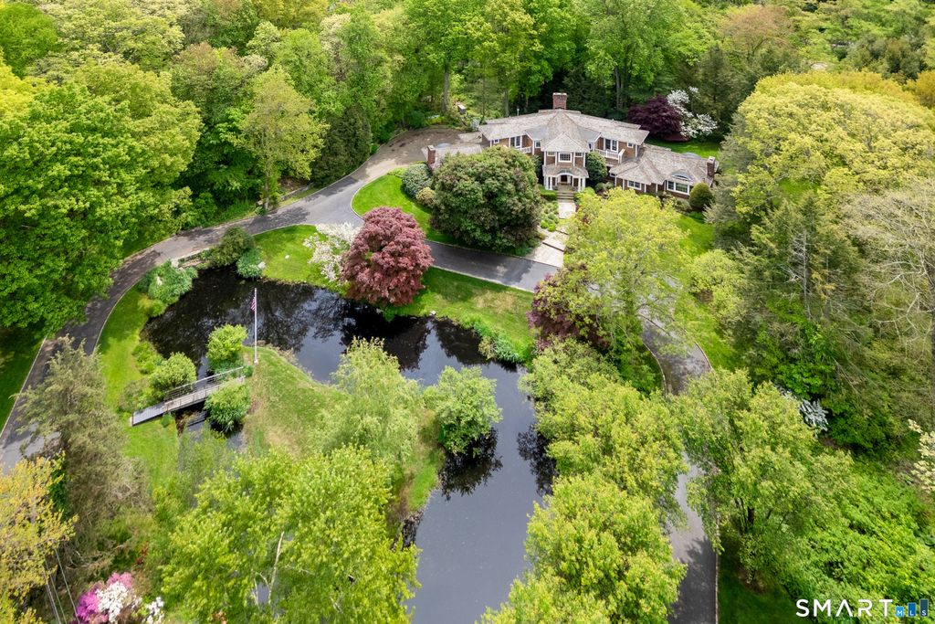 Photo of 41 Lake Wind Road, New Canaan, CT 06840 (MLS # 24169105)