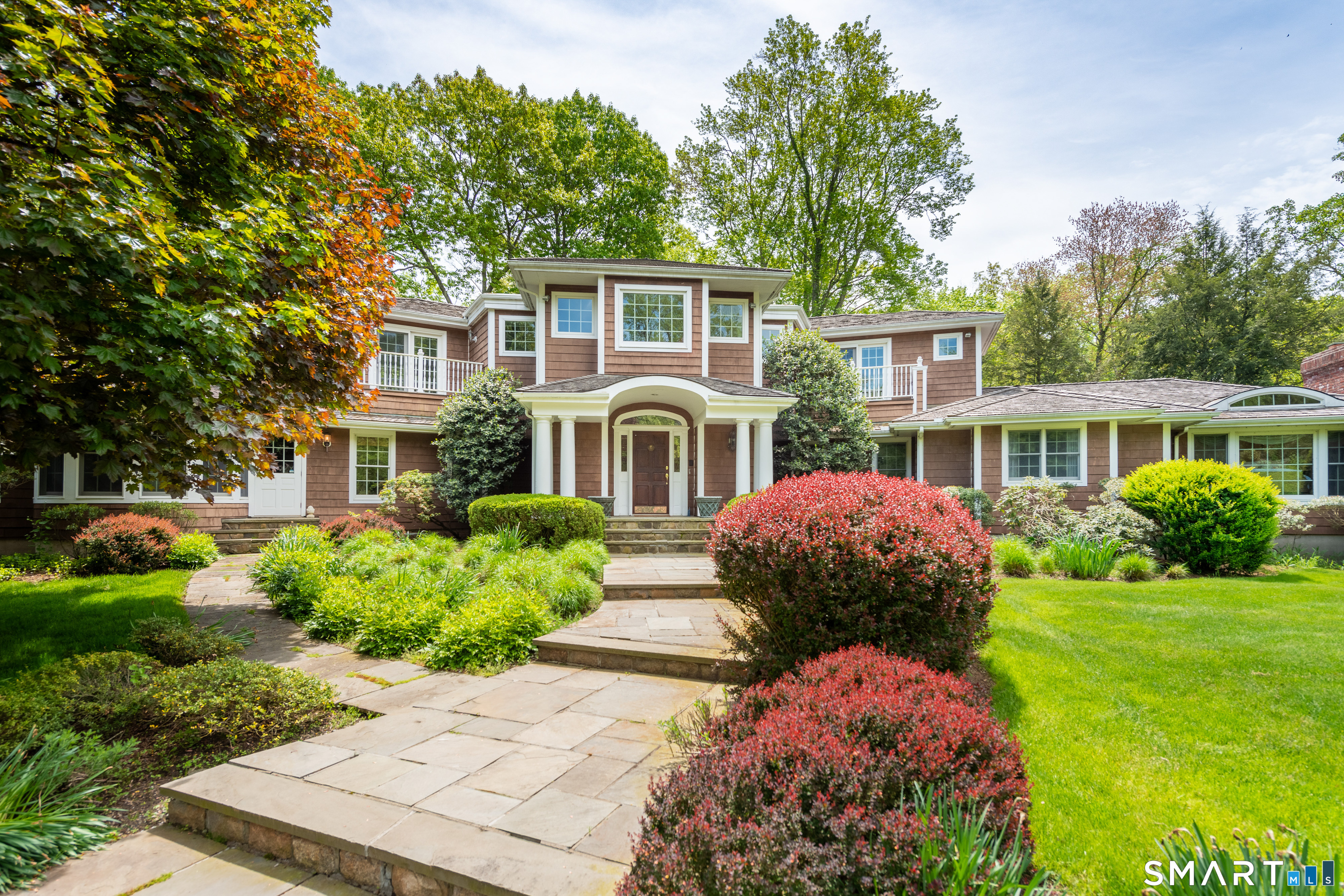 41 Lake Wind Road