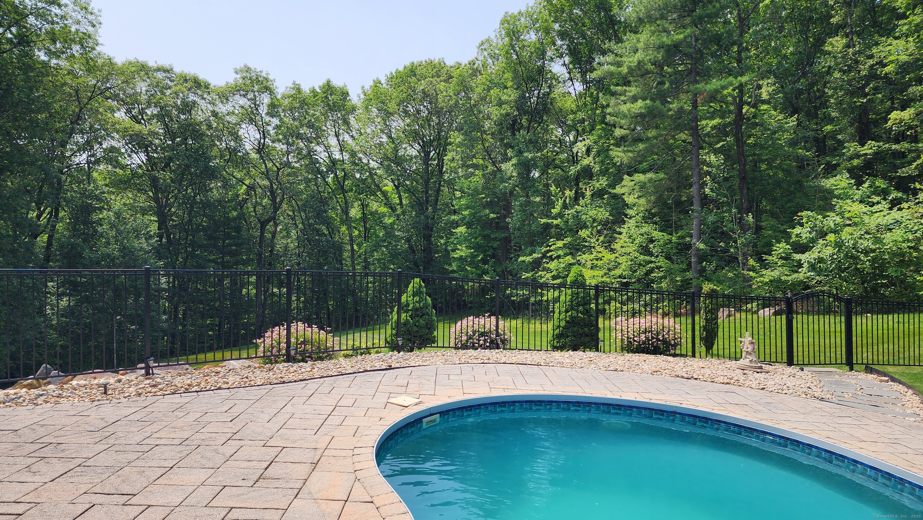 110 Laurelwood Drive