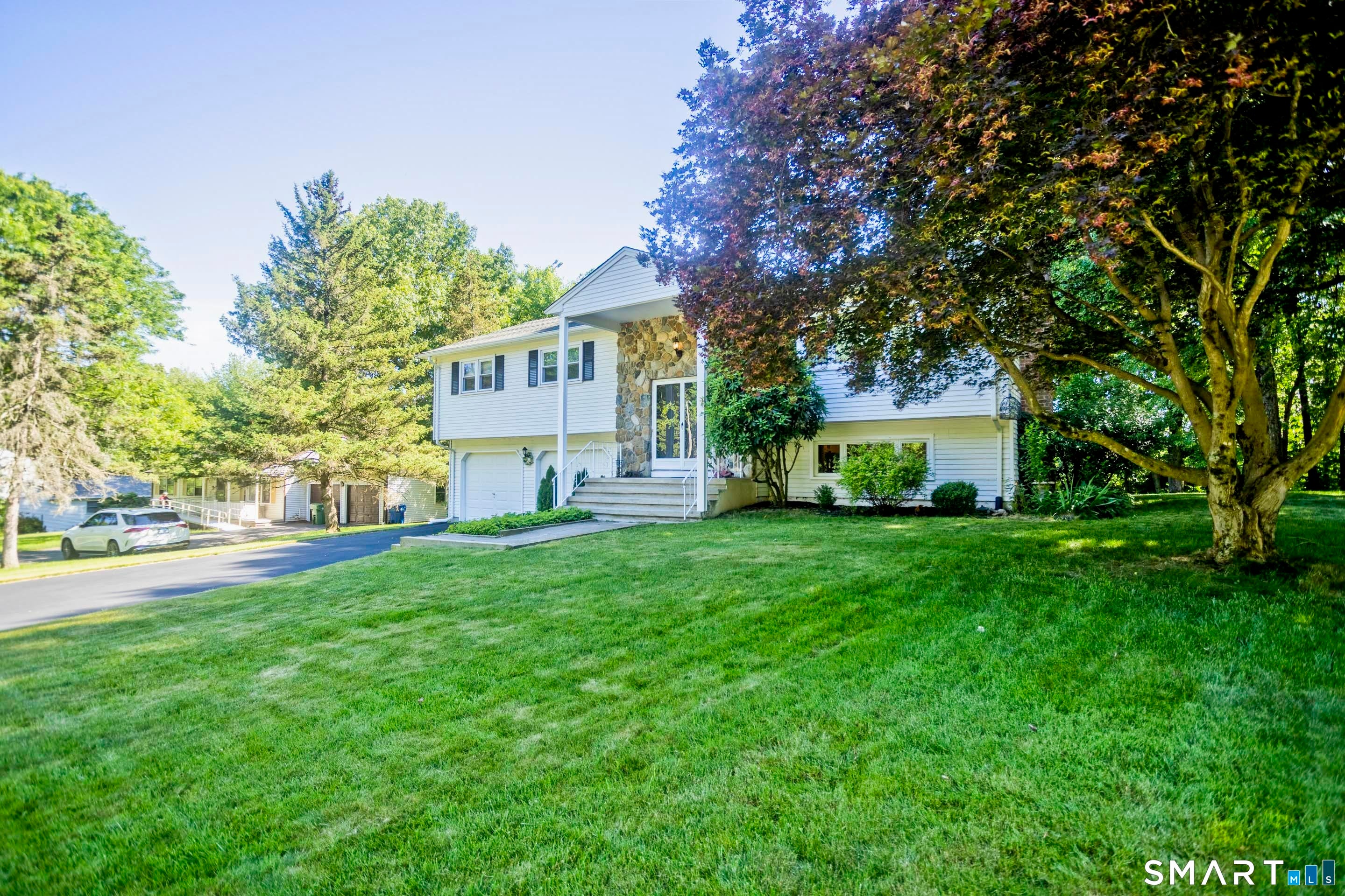 288 Carriage Way
