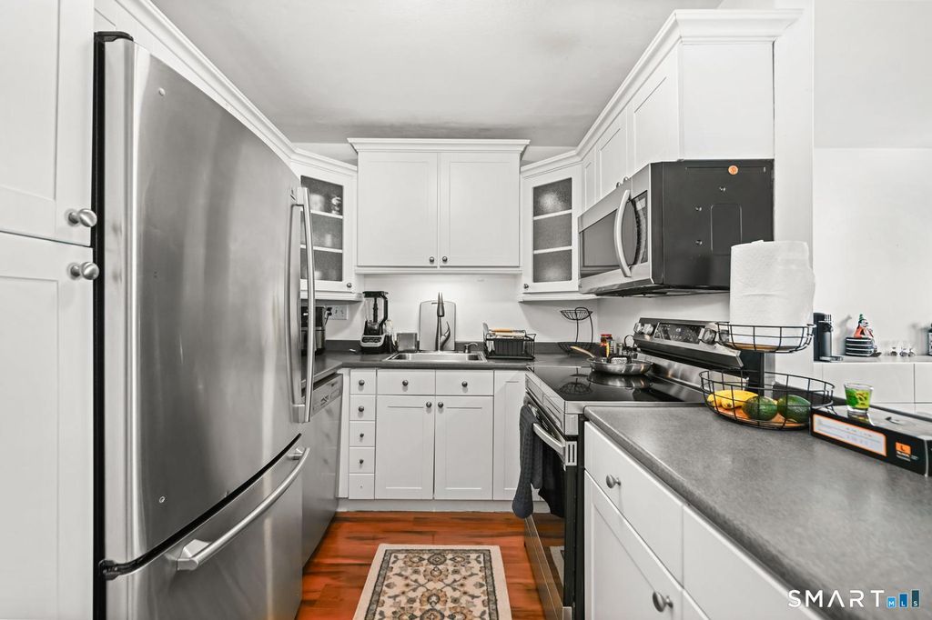 Photo of 154 Cold Spring Road #5, Stamford, CT 06905 (MLS # 24166058)