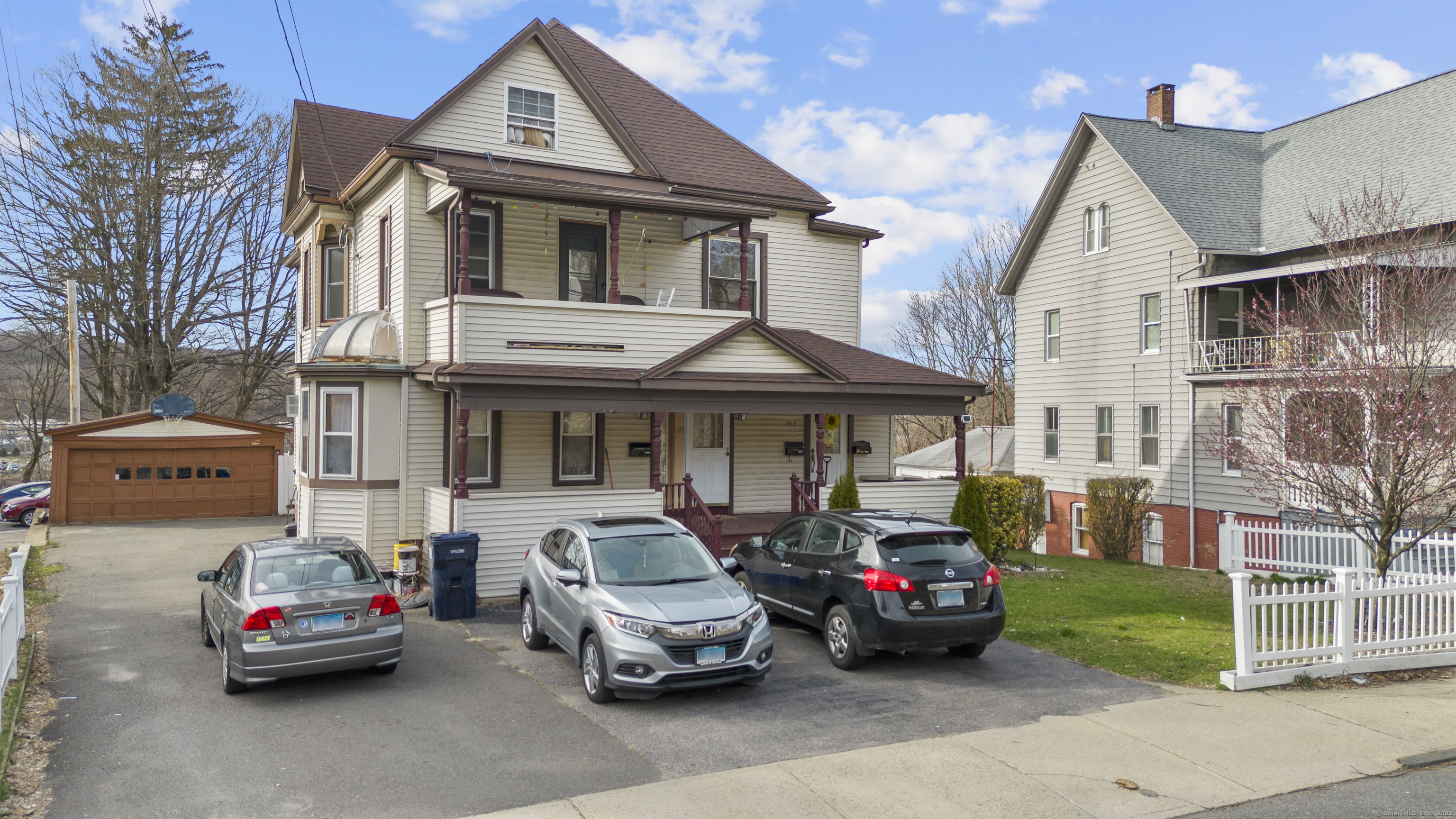 310 Derby Avenue