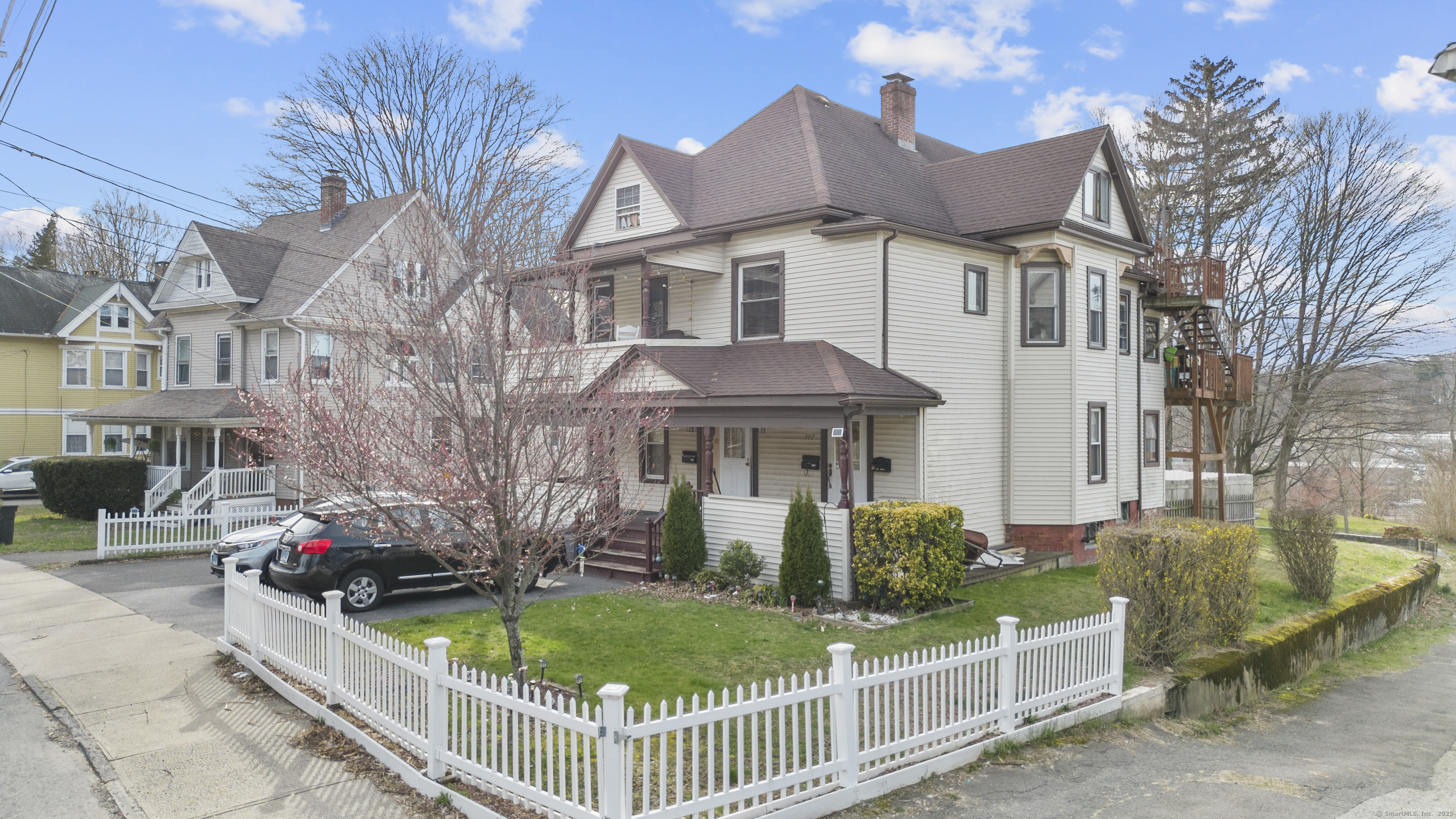 310 Derby Avenue
