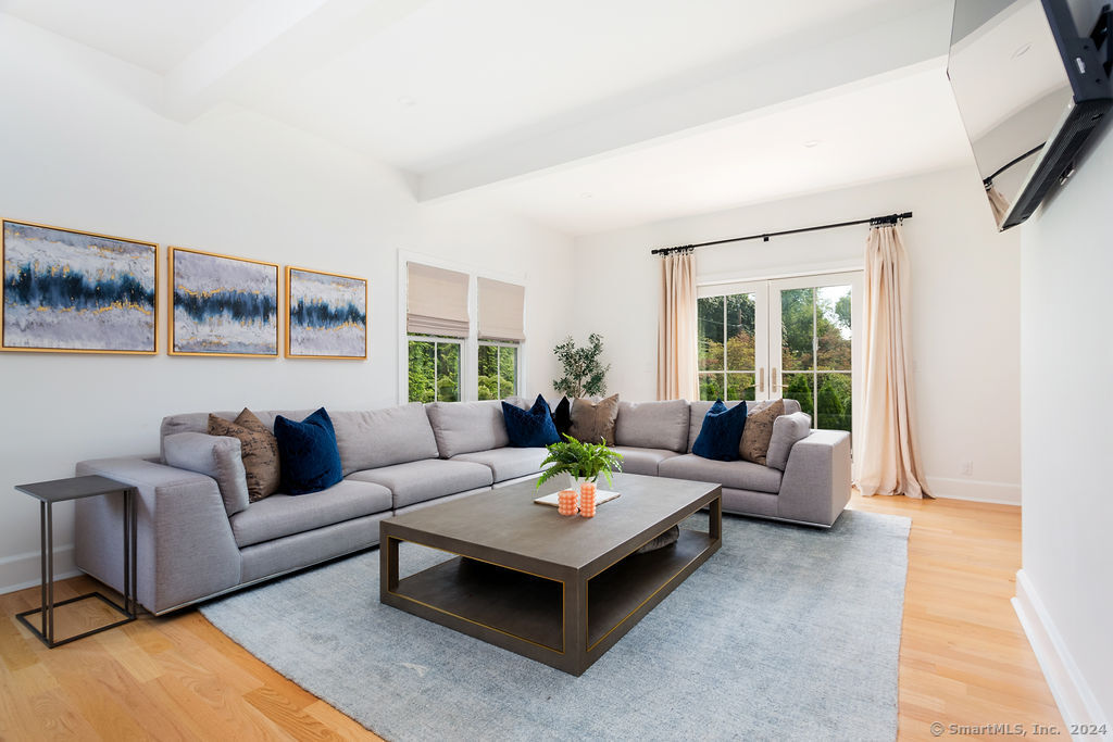 39 Riverside Avenue, Greenwich, Connecticut image 4