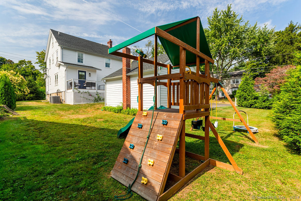 39 Riverside Avenue, Greenwich, Connecticut image 31