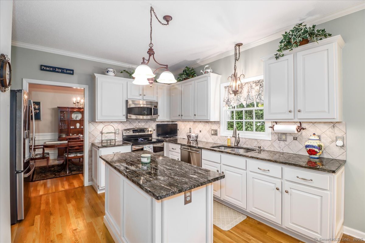 9 Rosick Road, Wallingford, Connecticut image 18