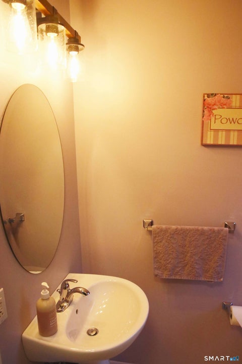Tiny photo for 4 Parkwoods Drive #4, Norwich, CT 06360 (MLS # 24186786)