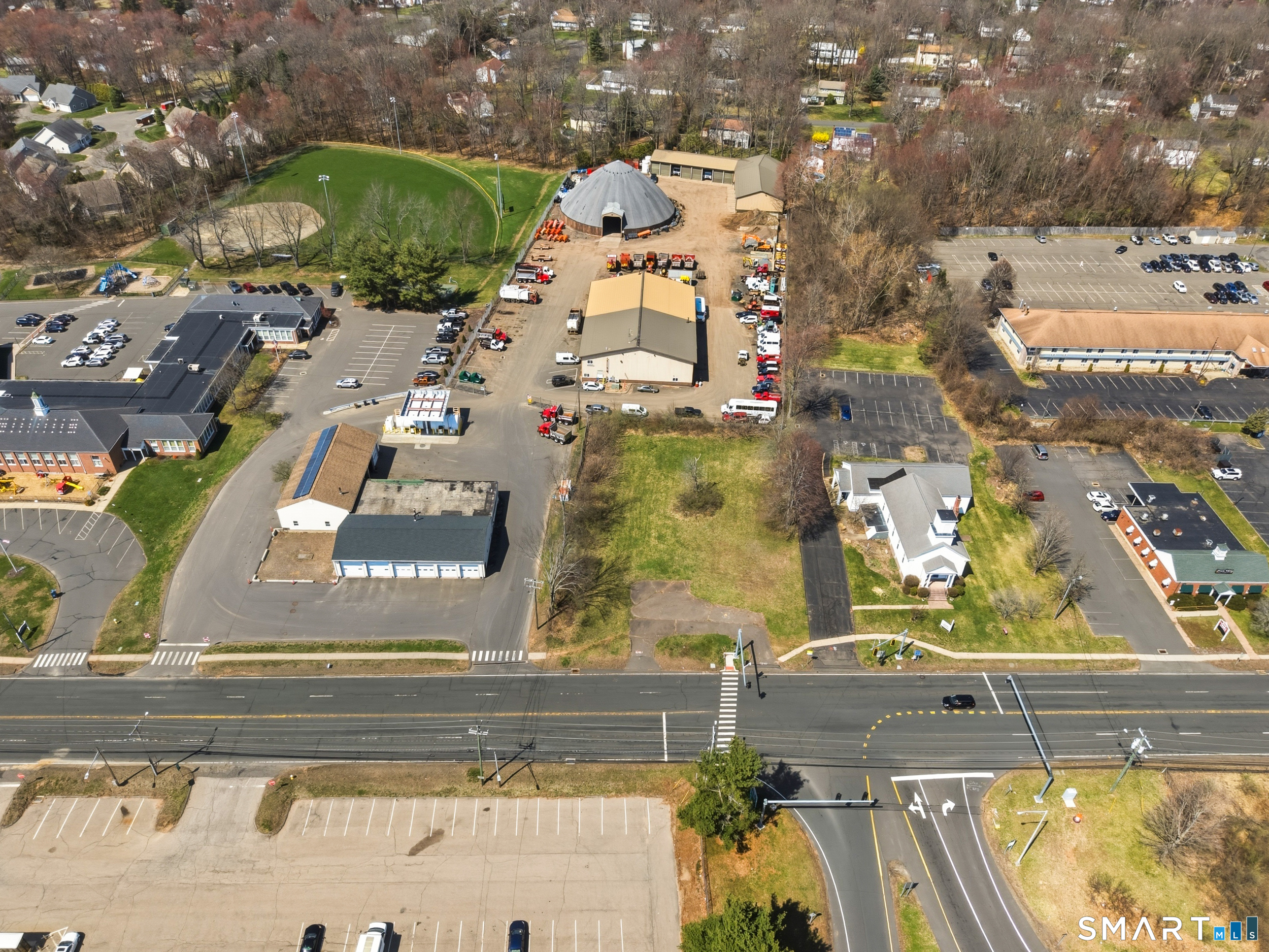 395 Hartford Turnpike