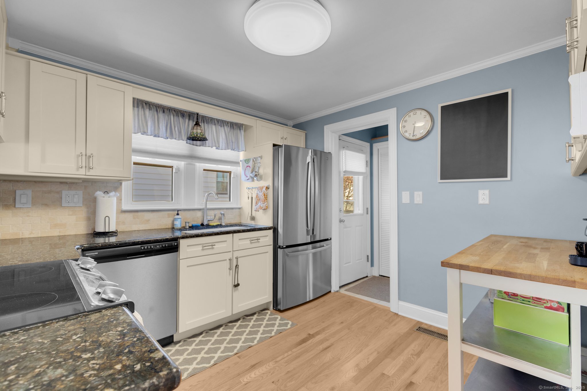13 Grand Street, West Haven, Connecticut image 14