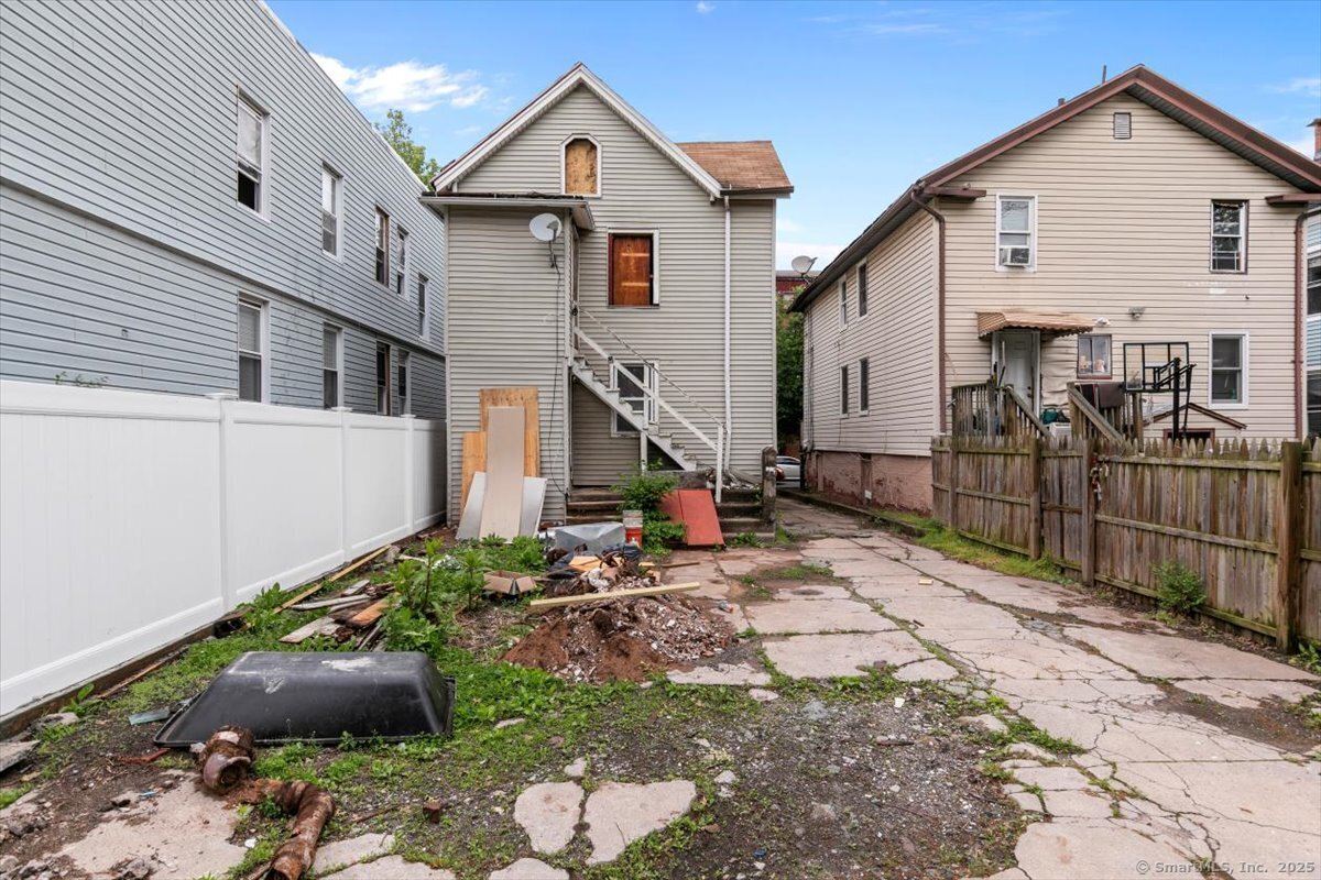 72 Daggett Street