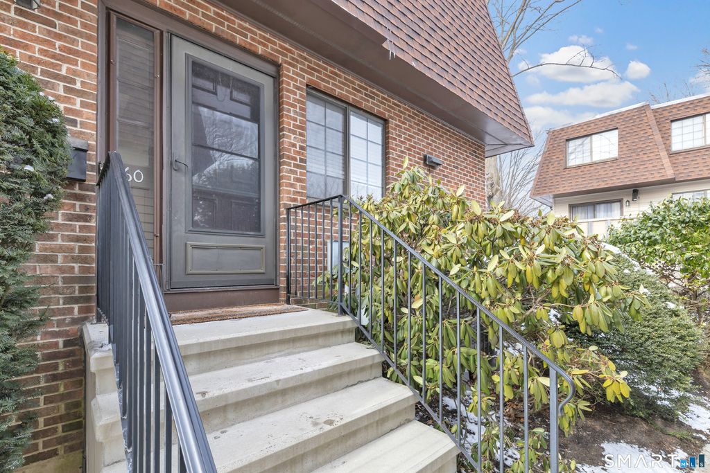 Photo of 202 Soundview Avenue #60, Stamford, CT 06902 (MLS # 24151552)