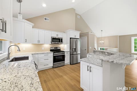 Tiny photo for 672 Vernon Street, Manchester, CT 06042 (MLS # 24197529)