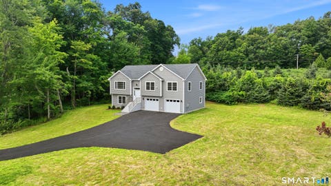 Tiny photo for 672 Vernon Street, Manchester, CT 06042 (MLS # 24197529)