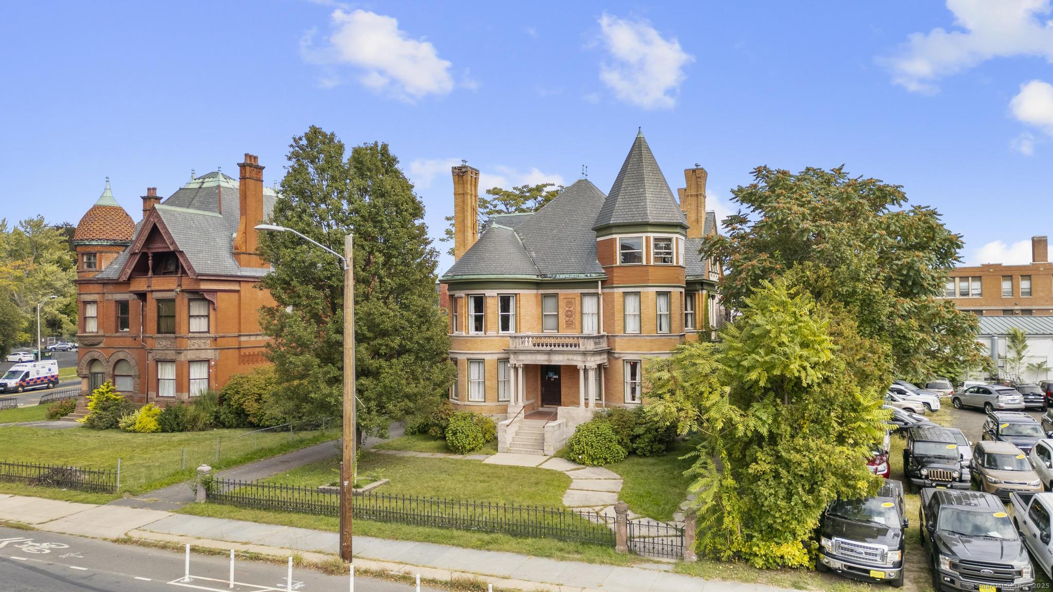 14 Wethersfield Avenue