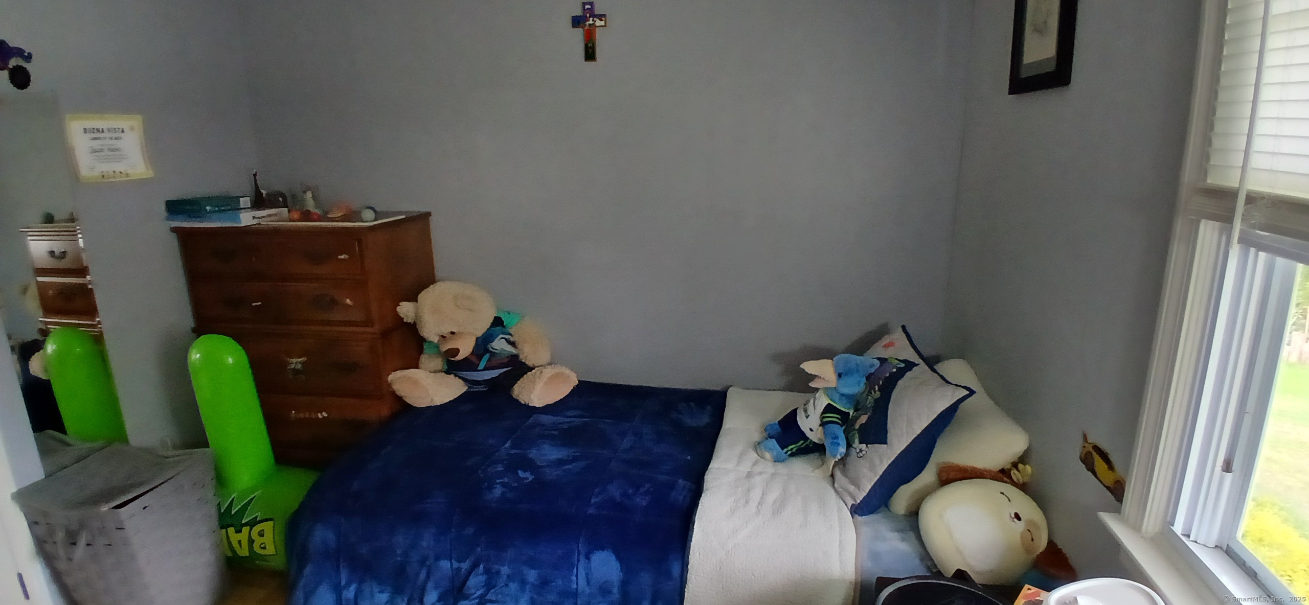 Torrington, Connecticut 06790, United States, 3 Bedrooms Bedrooms, ,3 BathroomsBathrooms,Residential,Pending,209019