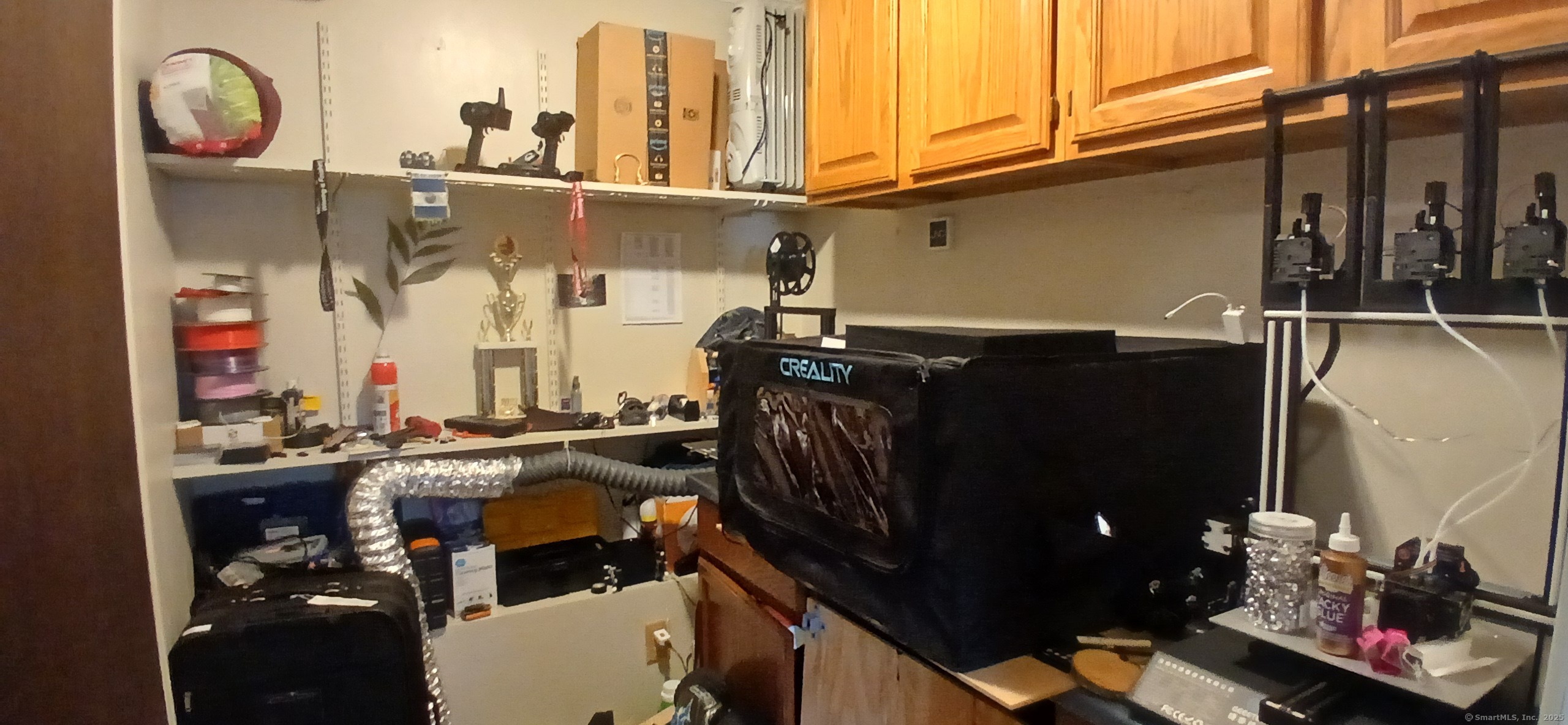 Torrington, Connecticut 06790, United States, 3 Bedrooms Bedrooms, ,3 BathroomsBathrooms,Residential,Pending,209019