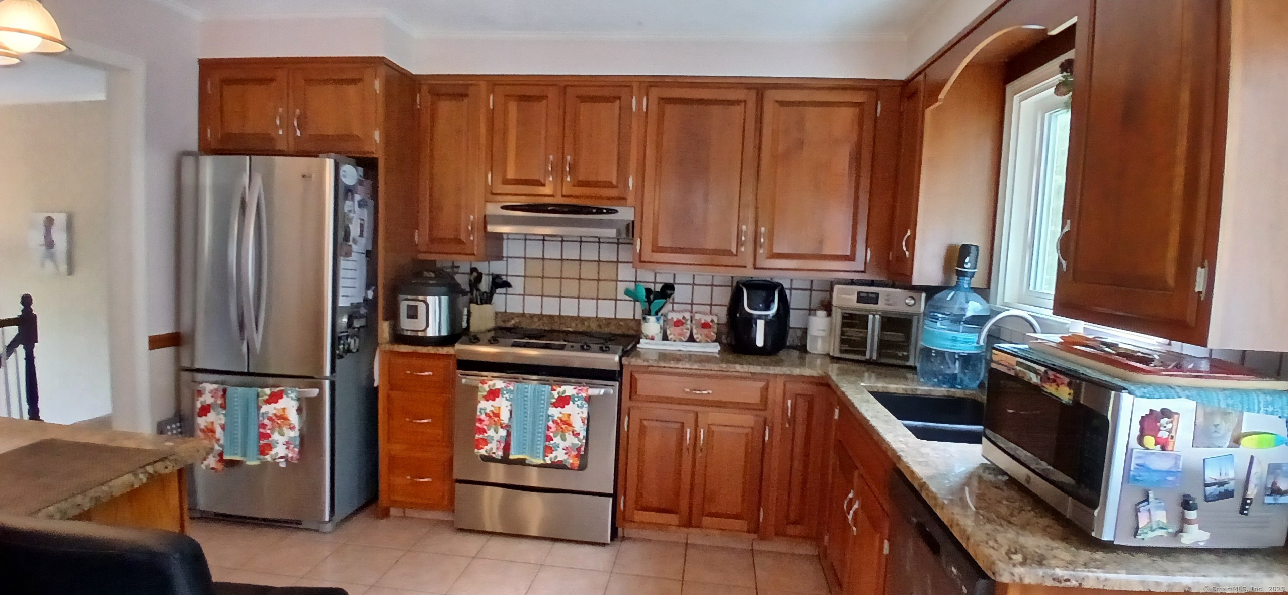 Torrington, Connecticut 06790, United States, 3 Bedrooms Bedrooms, ,3 BathroomsBathrooms,Residential,Pending,209019