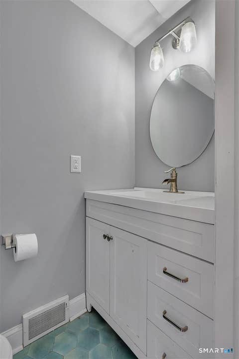 Tiny photo for 253 West Street #8, Southington, CT 06479 (MLS # 24188420)