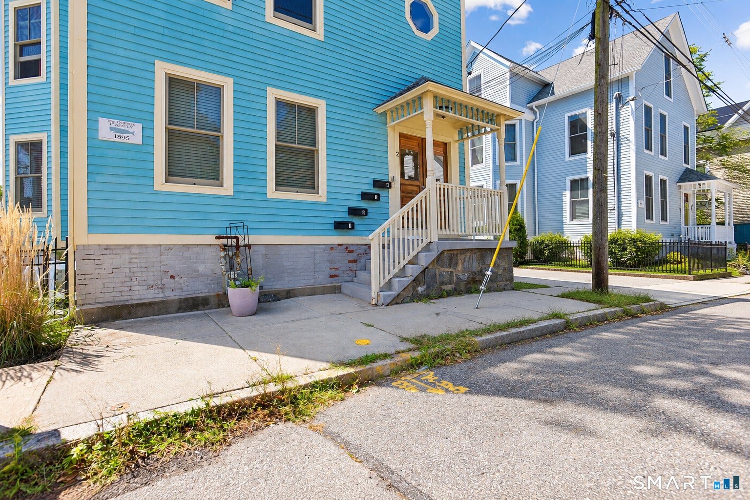 2 Coit Street 2